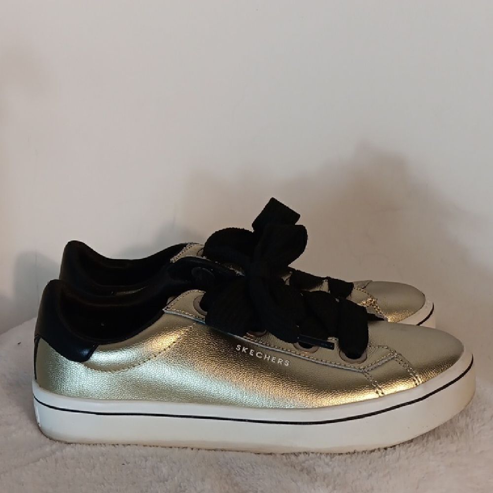 Skechers Street Woman's High Lite Metallic Gold and Black Sneakers